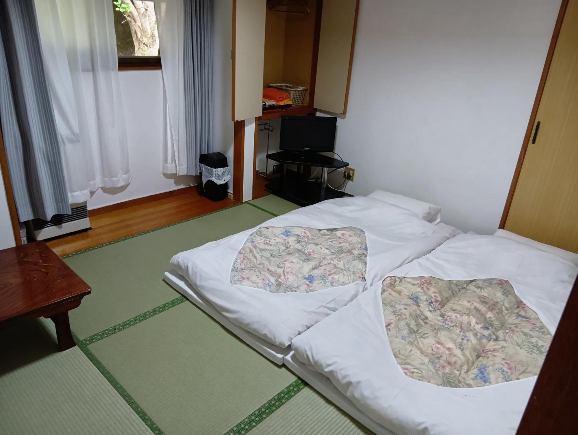 Moto-Hakone Guest House Kültér fotó